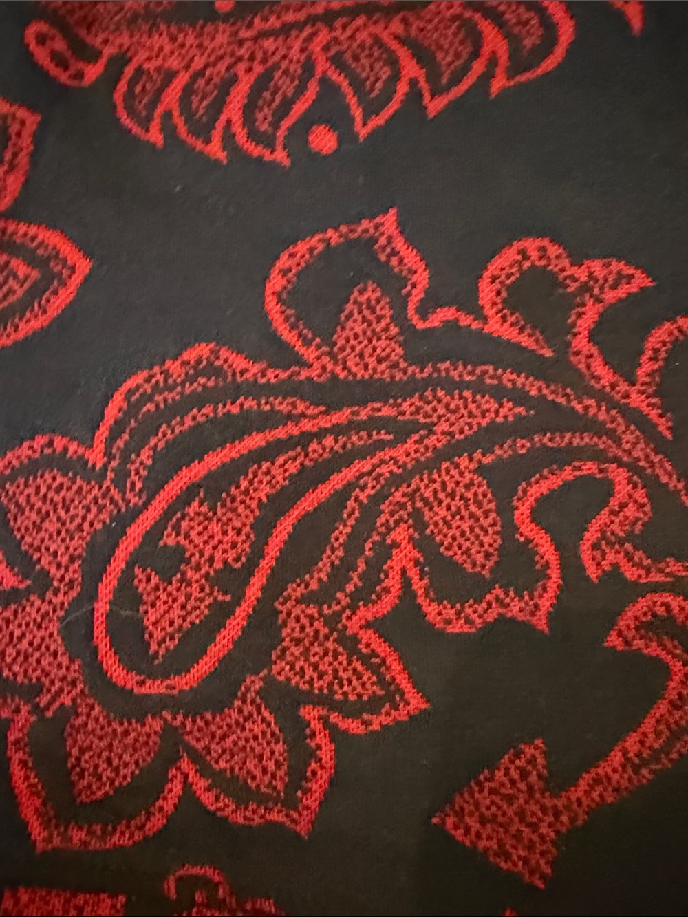 Croft and Barrow Women’s Red Paisley Side Half-Zip Sweatshirt, Size PXL - Picture 3 of 3